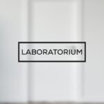 naklejka-Laboratorium-35x10cm-w01-min