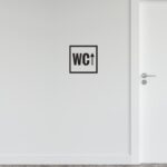naklejka-wc-góra-15x15-w01-min