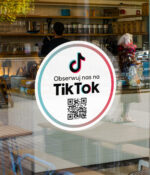 Naklejka-tiktok-kod-qr-okragla-mckp