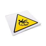 Naklejka ostrzegawcza - Niebezpieczeństwo poślizgnięcia się - 10x9cm